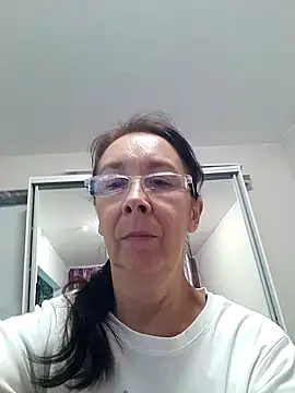 Snapshot of Celine_Faer1 chatting on July 2, 2026, 3:23 am Celine Faer1 online show from July 2, 2026, 3:23 am