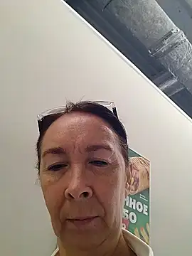 Snapshot of Celine_Faer1 chatting on July 11, 2026, 6:27 am Celine Faer1 online show from July 11, 2026, 6:27 am