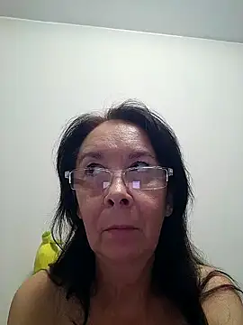 Snapshot of Celine_Faer1 chatting on August 3, 2026, 1:04 am Celine Faer1 online show from August 3, 2026, 1:04 am