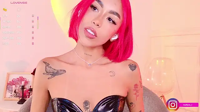 Mely-taylor online show from November 21, 2025, 9:13 pm