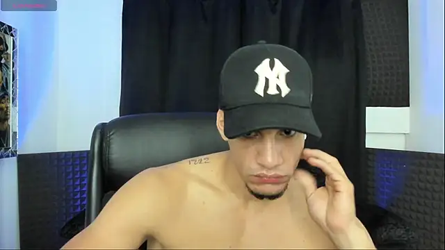 jhonnysnow17 online show from June 28, 2026, 5:46 am
