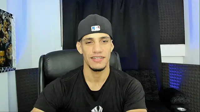jhonnysnow17 online show from July 5, 2026, 1:56 am