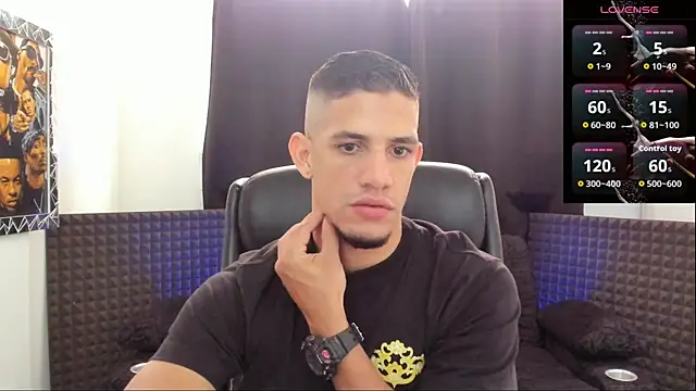 jhonnysnow17 online show from July 25, 2026, 6:49 pm