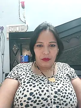 Poojabhabi101 online show from March 11, 2025, 5:27 am