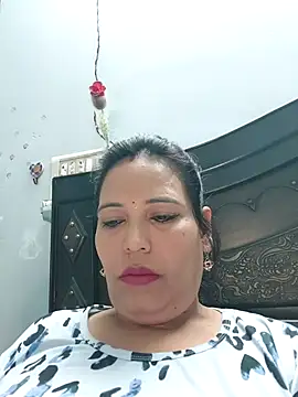 Poojabhabi101 online show from October 12, 2025, 6:45 am