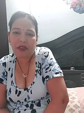 Poojabhabi101 online show from May 7, 2026, 5:02 am