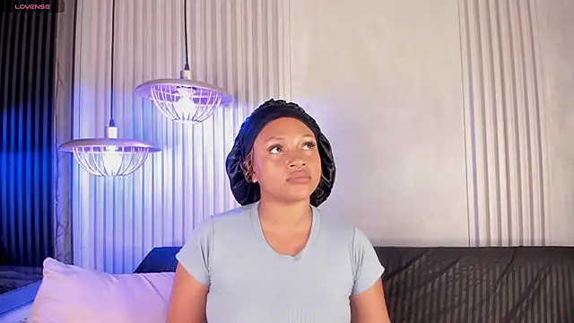 Aluna sweet online show from February 12, 2025, 10:15 pm