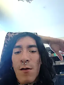 Snapshot of mal_x chatting on March 31, 2026, 11:38 pm mal x online show from March 31, 2026, 11:38 pm