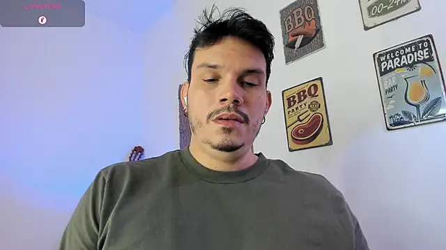 Snapshot of alejandro_stark chatting on February 21, 2026, 11:00 am alejandro stark online show from February 21, 2026, 11:00 am