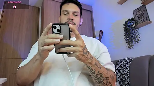 alejandro stark online show from June 30, 2026, 9:21 am