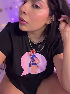 Snapshot of GigiiStone chatting on March 20, 2025, 12:51 am GigiiStone online show from March 20, 2025, 12:51 am
