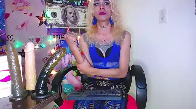 flaquita corall online show from January 23, 2025, 2:12 am