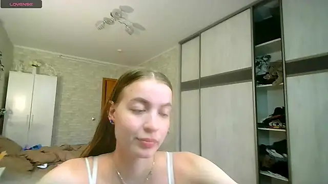 Snapshot of __Aphrodita__wow__ chatting on May 11, 2026, 2:34 pm Aphrodita wow online show from May 11, 2026, 2:34 pm
