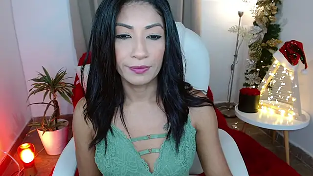 sofia perez    online show from December 16, 2024, 10:56 pm