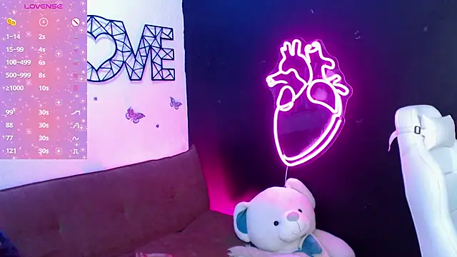 demyanderson  online show from January 4, 2025, 11:27 pm