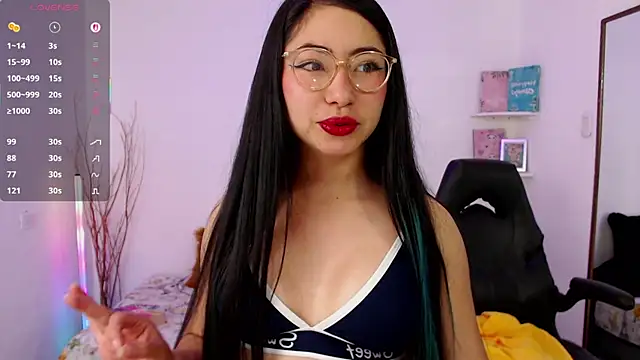 demyanderson  online show from June 22, 2026, 11:13 pm