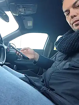 Snapshot of pigboybi chatting on January 16, 2025, 1:25 pm pigboybi online show from January 16, 2025, 1:25 pm