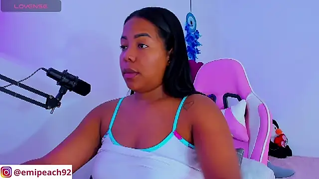 Snapshot of samanthaabloom chatting on October 15, 2025, 12:00 am samanthaabloom online show from October 15, 2025, 12:00 am