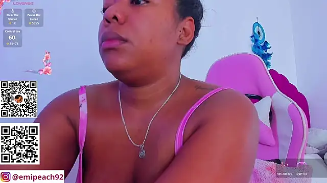 Snapshot of samanthaabloom chatting on July 21, 2026, 1:24 pm samanthaabloom online show from July 21, 2026, 1:24 pm