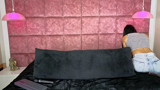 Taly Fox online show from March 18, 2026, 9:29 pm