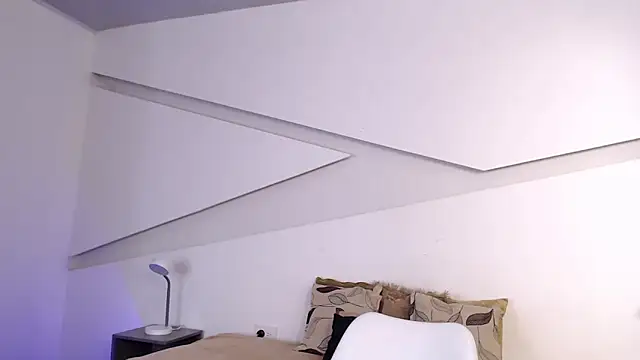 Snapshot of hot_little_bunny chatting on September 18, 2025, 9:28 pm hot little bunny online show from September 18, 2025, 9:28 pm