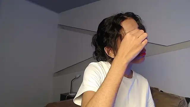 Snapshot of hot_little_bunny chatting on October 20, 2025, 9:04 pm hot little bunny online show from October 20, 2025, 9:04 pm