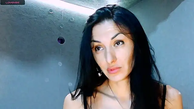 Siaconna online show from July 27, 2026, 4:30 am