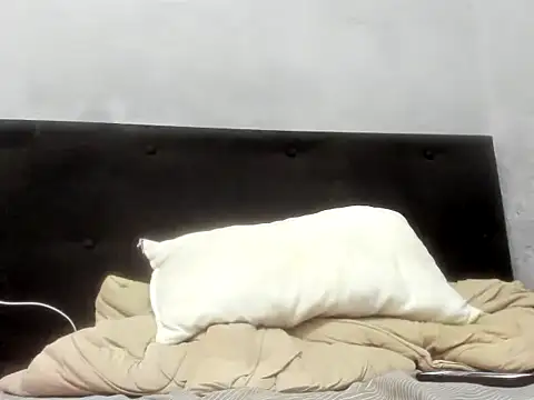 Snapshot of Novin18RJ chatting on October 1, 2025, 11:55 pm Novin18RJ online show from October 1, 2025, 11:55 pm