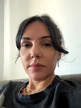 TaniaAmore online show from October 13, 2025, 10:48 am