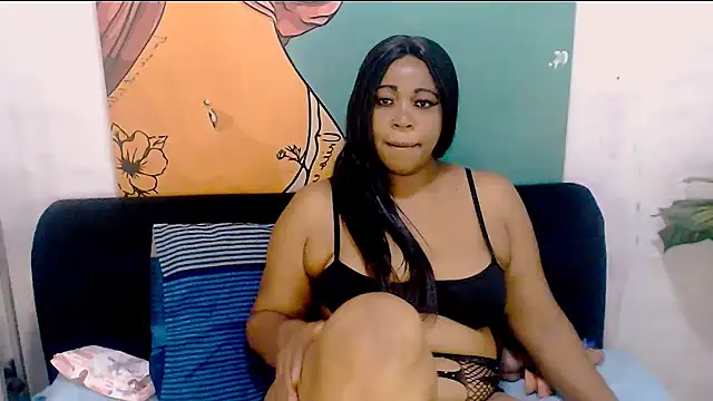 Snapshot of Ebonycherryx chatting on April 22, 2026, 7:33 am Ebonycherryx online show from April 22, 2026, 7:33 am