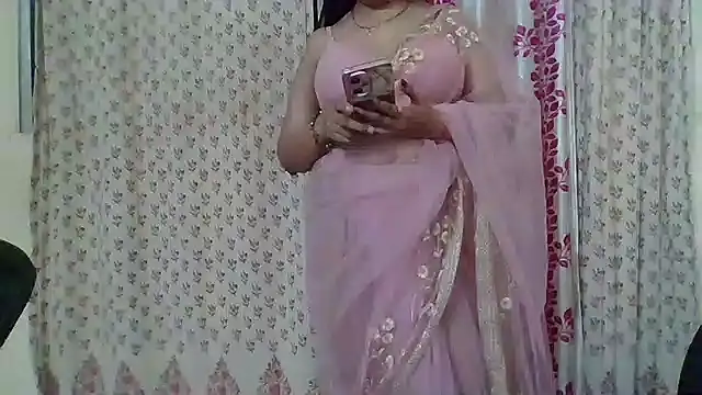 Snapshot of NautyBabe chatting on September 27, 2025, 5:18 pm NautyBabe online show from September 27, 2025, 5:18 pm