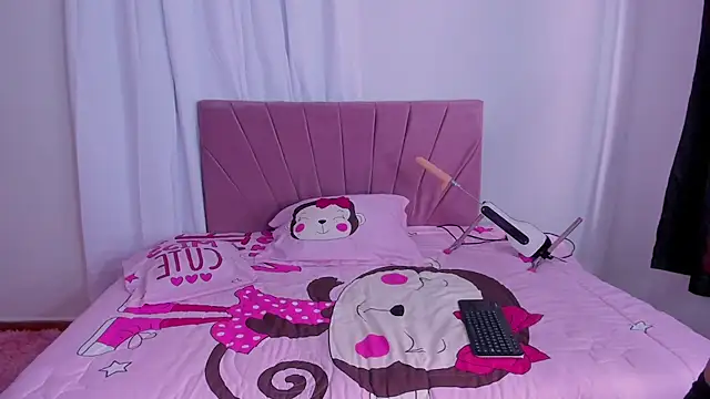 CinthiaCollins online show from January 15, 2026, 4:11 pm