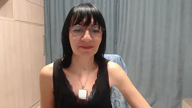 Erica95Bloom online show from January 10, 2025, 5:56 pm