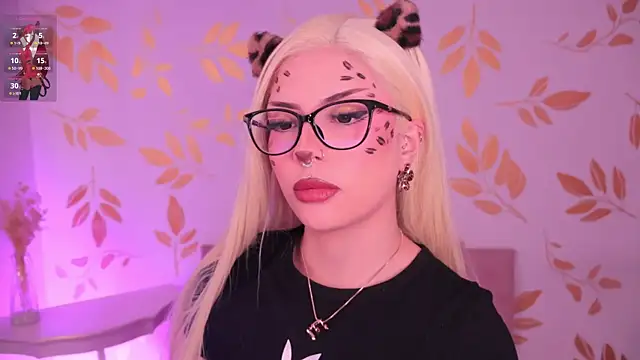 Misselektra   online show from February 20, 2026, 6:10 am