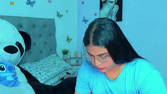 mabellfox online show from January 11, 2025, 8:43 pm
