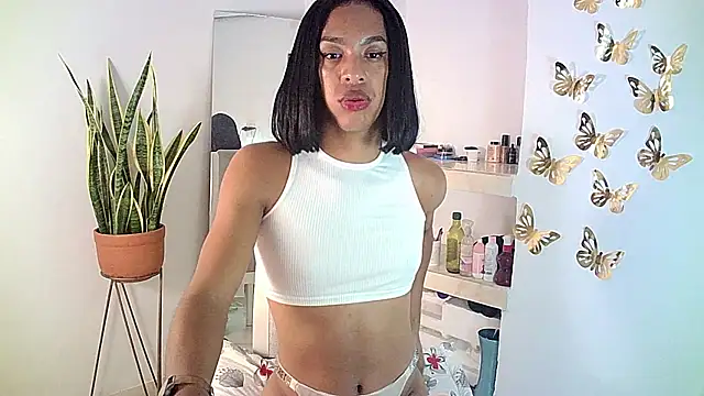 carmen14 online show from February 25, 2025, 7:25 pm