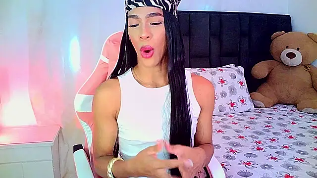 carmen14 online show from April 26, 2026, 12:25 pm