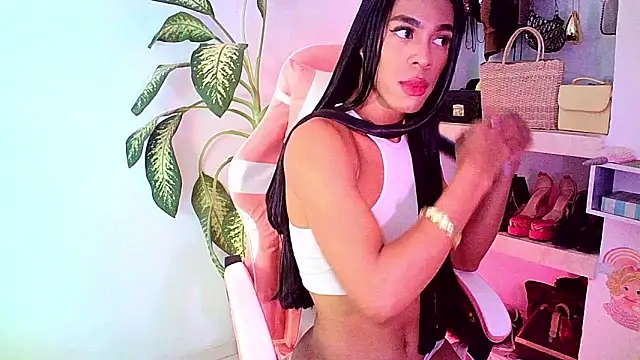 carmen14 online show from May 4, 2026, 5:36 am