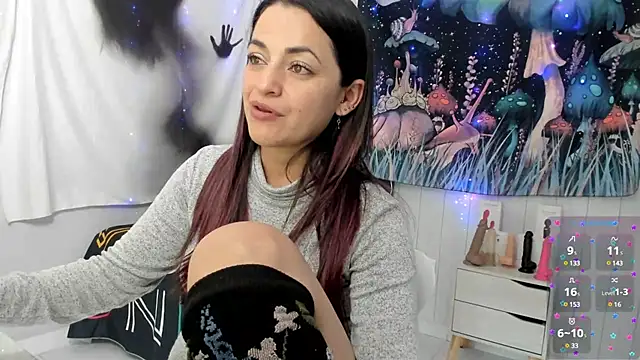 Snapshot of LovelyAzucena chatting on February 18, 2025, 6:04 pm LovelyAzucena online show from February 18, 2025, 6:04 pm