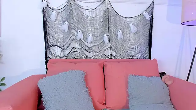 Snapshot of alanismorgan chatting on October 27, 2025, 8:57 pm alanismorgan online show from October 27, 2025, 8:57 pm