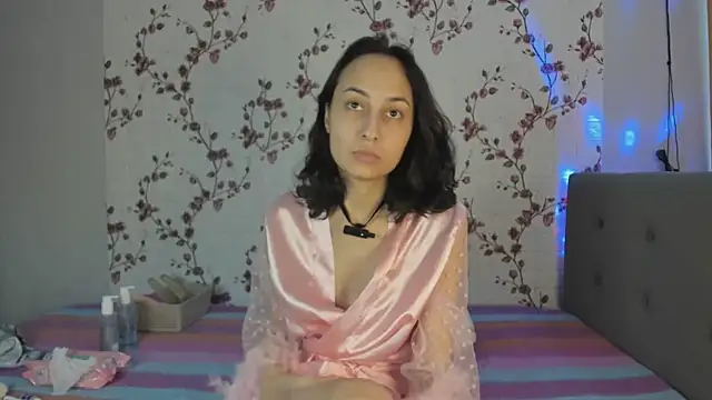 Alisagold90 online show from February 14, 2025, 12:36 pm