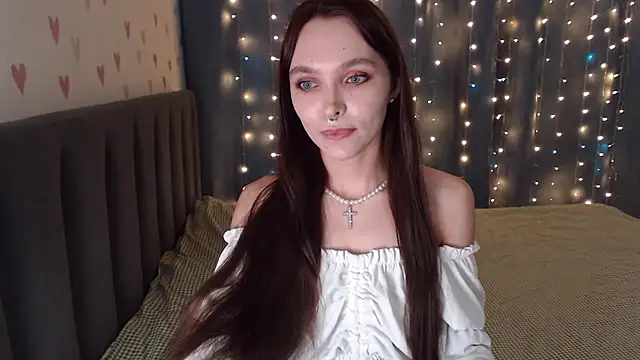 Snapshot of ChloeSunny chatting on February 13, 2026, 2:35 pm ChloeSunny online show from February 13, 2026, 2:35 pm