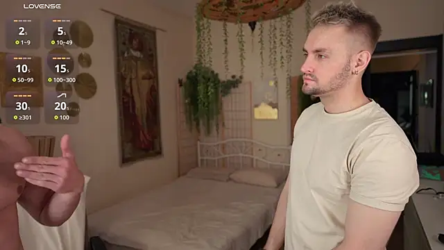 enjoy me online show from September 25, 2025, 9:46 am