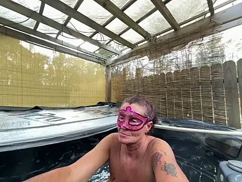 prainxxx22 online show from November 16, 2025, 7:19 pm