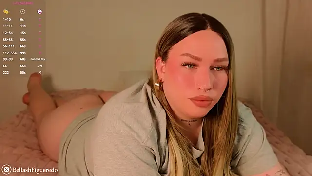 Snapshot of IsabellaFigueredo__ chatting on April 26, 2026, 1:14 am IsabellaFigueredo online show from April 26, 2026, 1:14 am