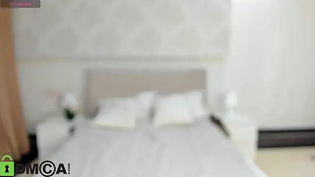 Donna Evans online show from November 13, 2025, 12:09 am