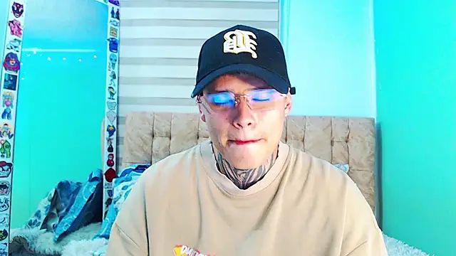  justinmoon2 online show from February 24, 2026, 4:32 am