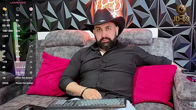 JD-69 online show from October 21, 2025, 7:03 pm