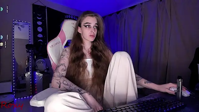 Snapshot of wet_dream_ chatting on October 4, 2025, 9:57 pm wet dream  online show from October 4, 2025, 9:57 pm