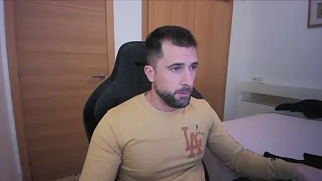 alex877x online show from November 2, 2025, 3:25 pm